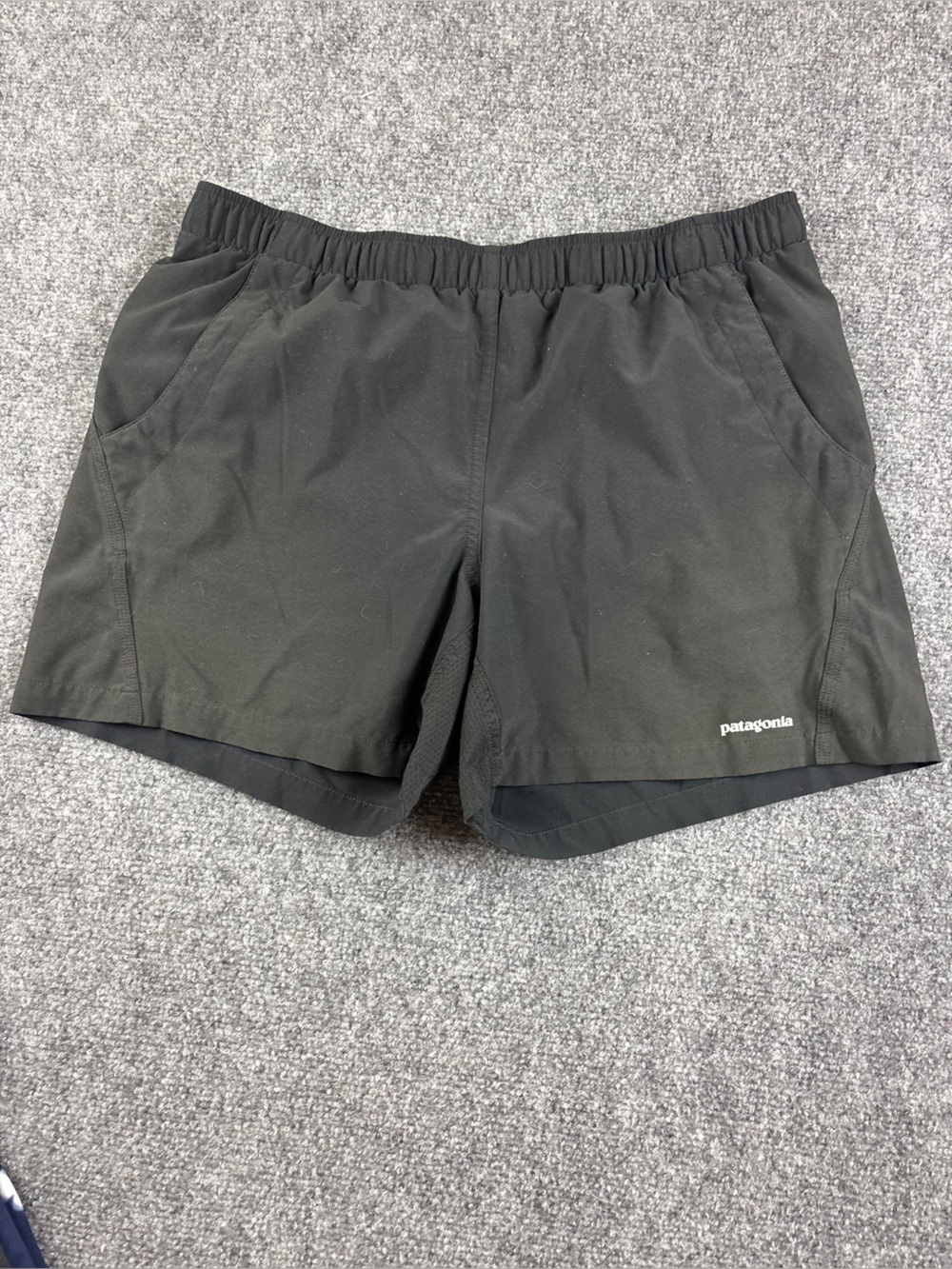 PATAGONIA Women’s Black Lined Athletic Shorts size : Medium